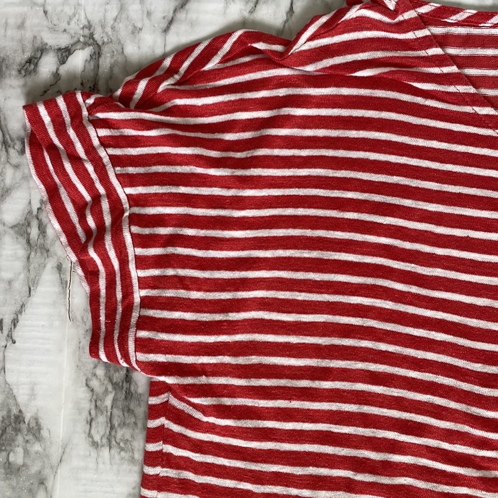 Christian Siriano New York | Women’s large 100% linen Rounded hem striped top - Picture 3 of 8